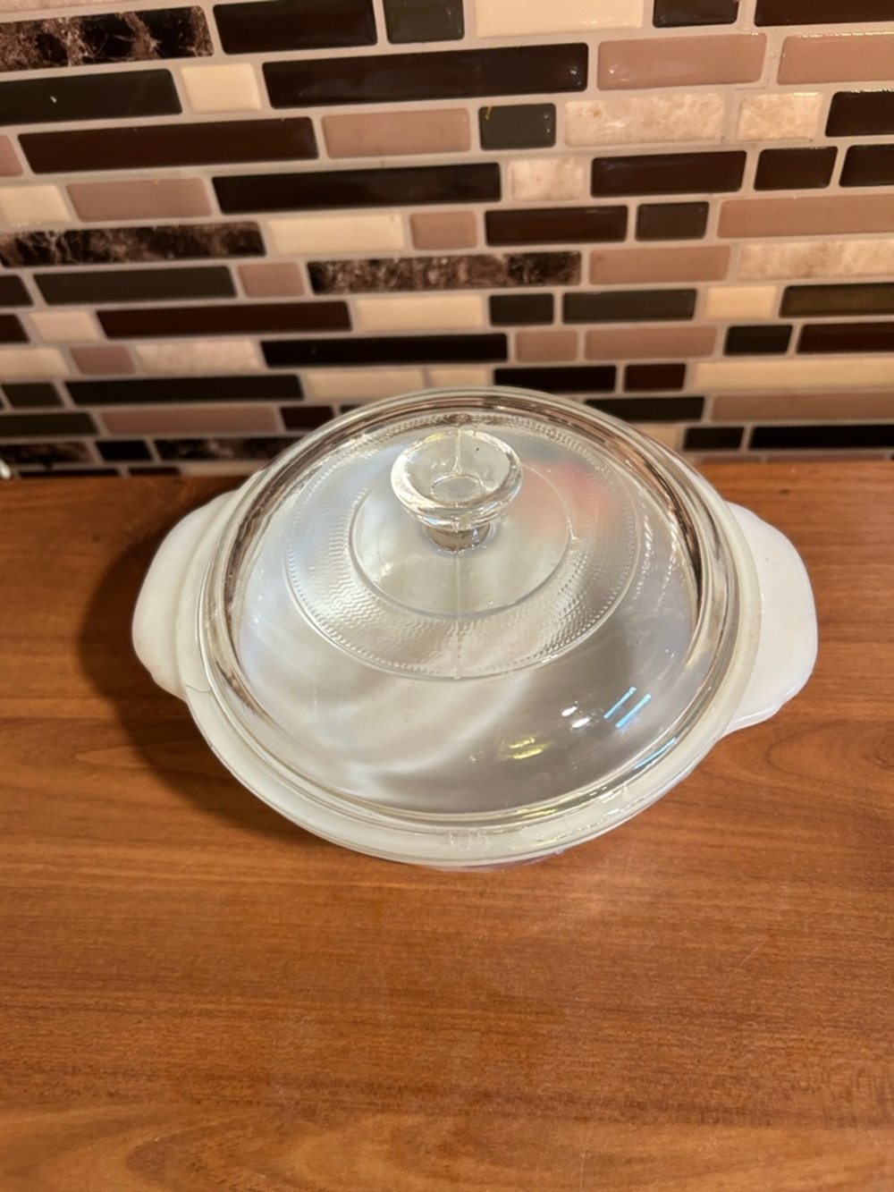 Vintage Fire KingWhite Glass Casserole Dish with Fruit Pattern and Glass Lid - Picture 2 of 5